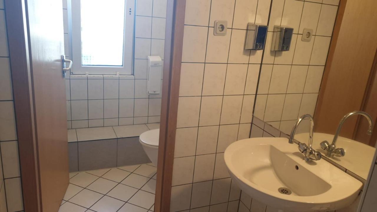 Isas Hostel Berlin Ngoại thất bức ảnh