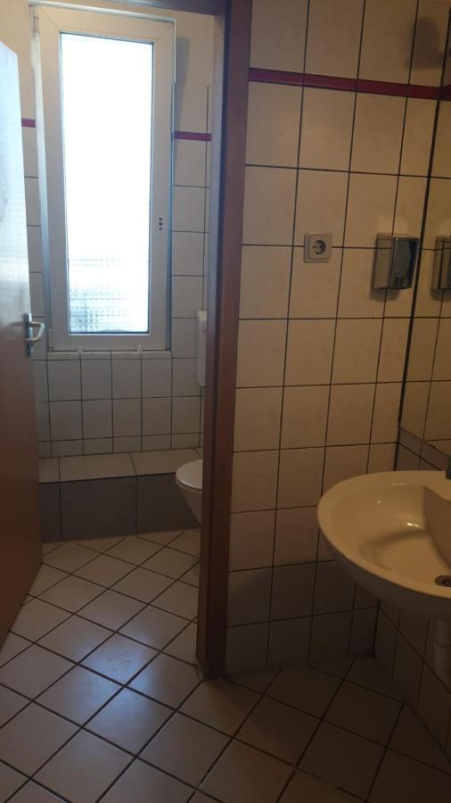 Isas Hostel Berlin Ngoại thất bức ảnh