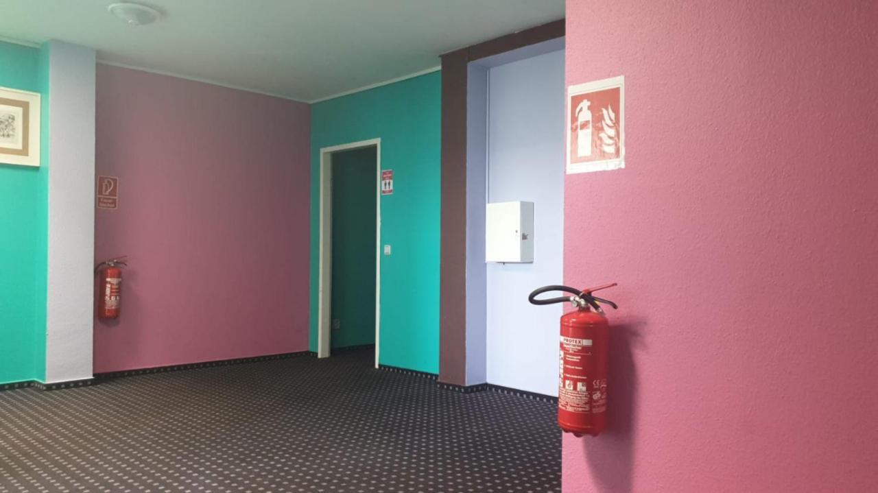 Isas Hostel Berlin Ngoại thất bức ảnh